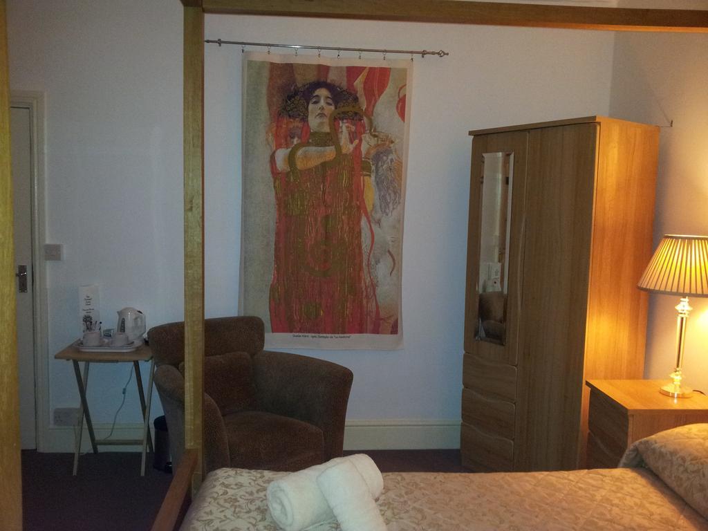 Tintagel Arms Bed And Breakfast Екстериор снимка